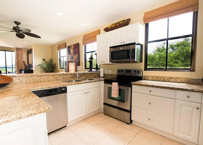 Сasa de vacaciones Classy Artsy Ocean-view Unit Near Pool At Pacifico In Sleeps 6 Coco