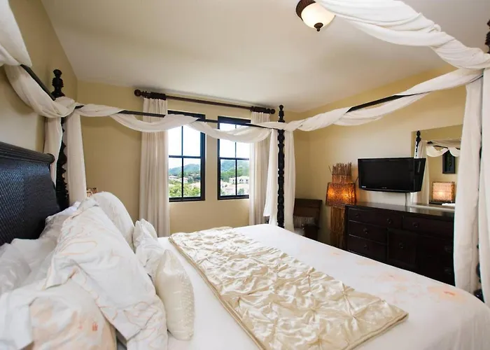 Classy Artsy Ocean-view Unit Near Pool At Pacifico In Sleeps 6